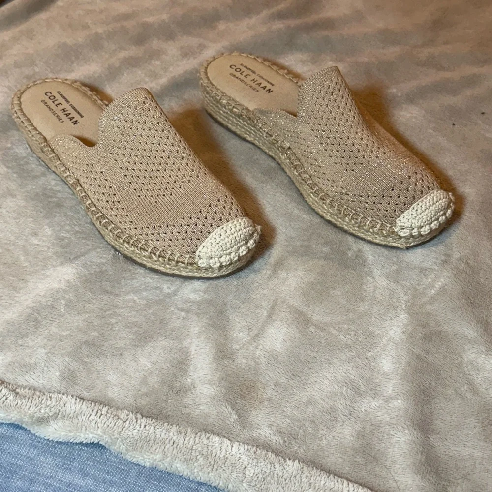 Cole Hawn Cloudfeel Stitchlite Mule Espadrille in Sesame Tan, size 5.5